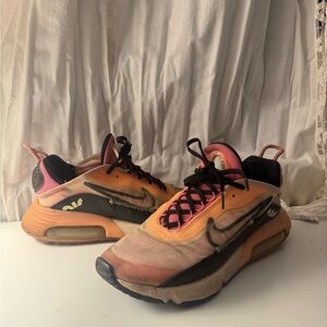 Nike Air Max 2090 Multicolor Sneakers